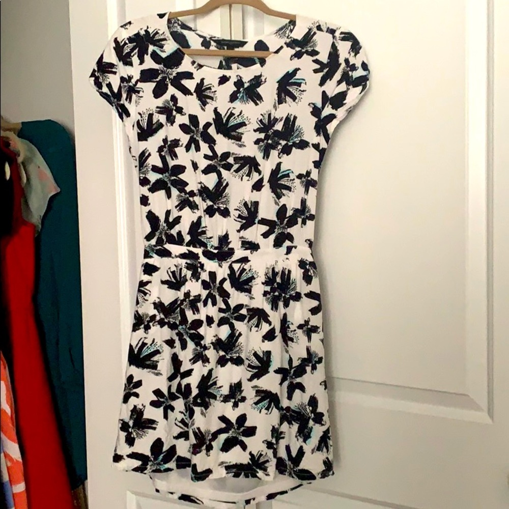 Banana Republic White Dress